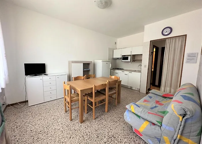 Close To Promenade * Бібіоне